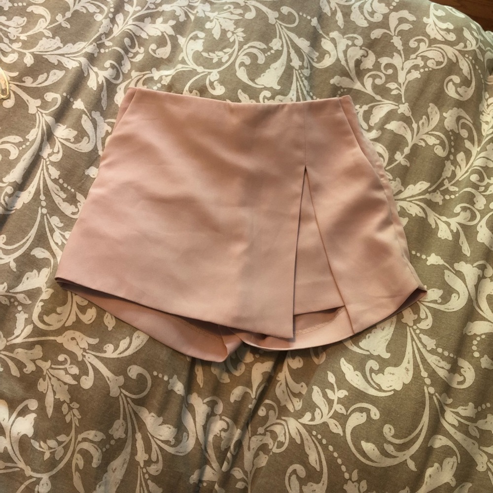 EXPRESS skort size 2 pink